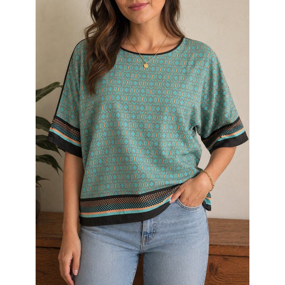 Adrianna Papell Geometric Boxy Blouse L
Resortwear Chic NWT